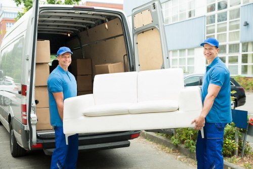 Removal van service supporting a move in Downe village