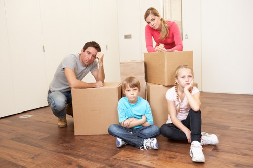 Local moving van service for houses and businesses in Downe